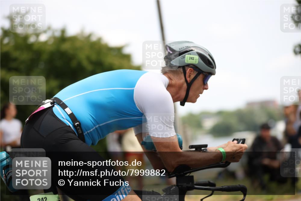 15.06.2025 - 7 Türme Triathlon Yannick Fuchs http://msf.ph/oto/7999882 15.06.2025 13:14:13 Radfahren 213, 258, 418, 487, 722, 809 meine-sportfotos.de