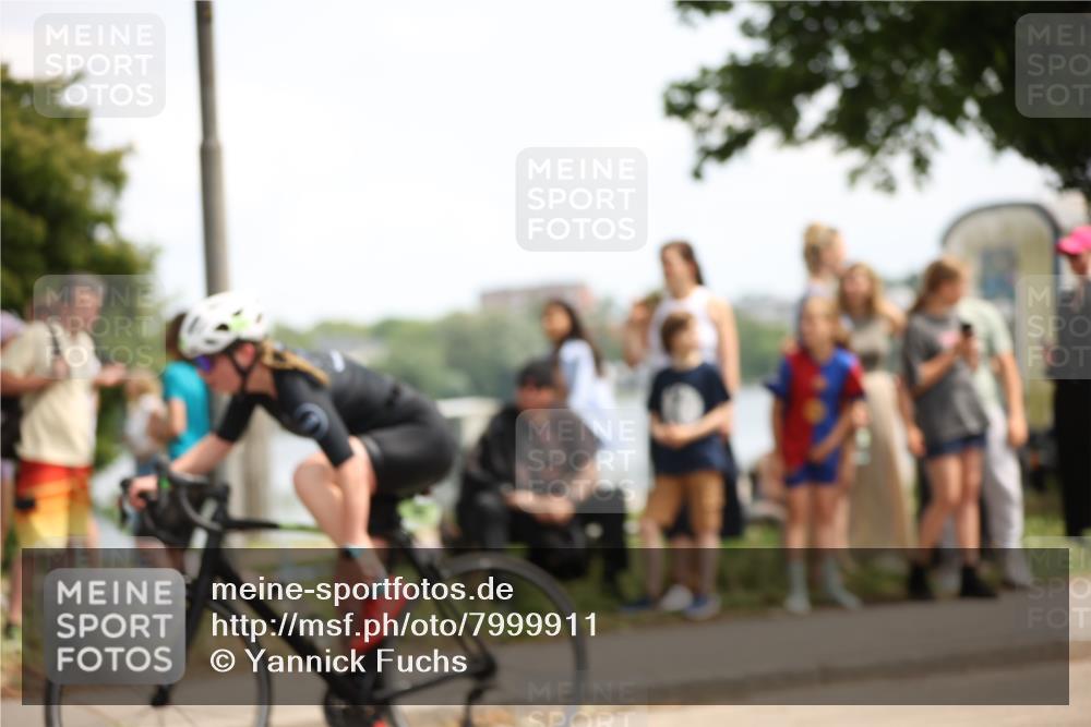 15.06.2025 - 7 Türme Triathlon Yannick Fuchs http://msf.ph/oto/7999911 15.06.2025 13:14:14 Radfahren 258, 418, 487, 722, 809 meine-sportfotos.de