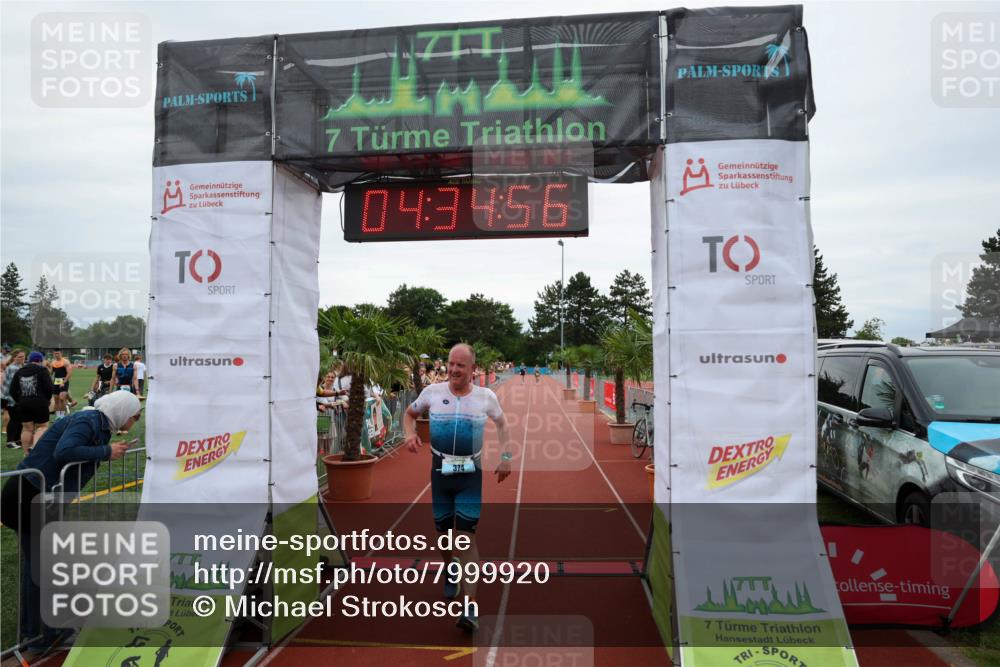 15.06.2025 - 7 Türme Triathlon Michael Strokosch http://msf.ph/oto/7999920 15.06.2025 14:34:56 Ziel 374, 421 meine-sportfotos.de