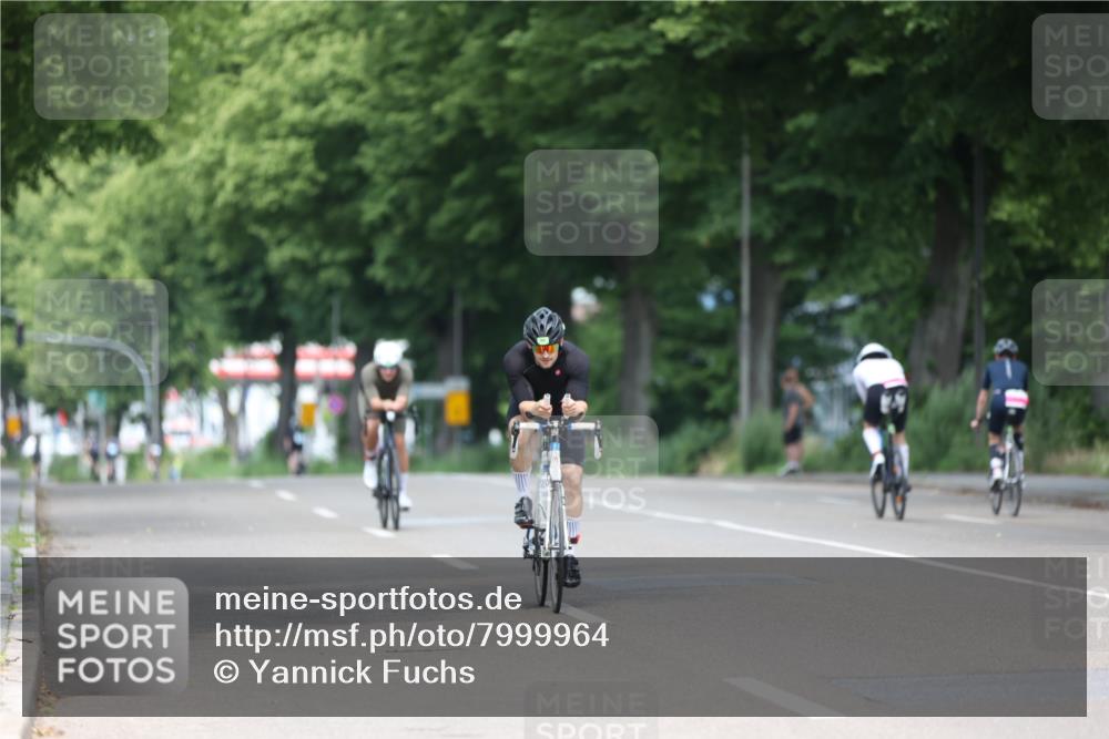 15.06.2025 - 7 Türme Triathlon Yannick Fuchs http://msf.ph/oto/7999964 15.06.2025 12:23:46 Radfahren 284, 367 meine-sportfotos.de