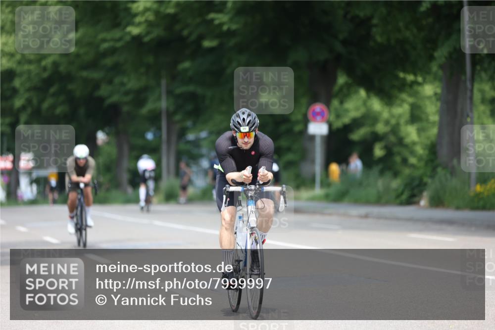 15.06.2025 - 7 Türme Triathlon Yannick Fuchs http://msf.ph/oto/7999997 15.06.2025 12:23:48 Radfahren 284, 367, 594 meine-sportfotos.de