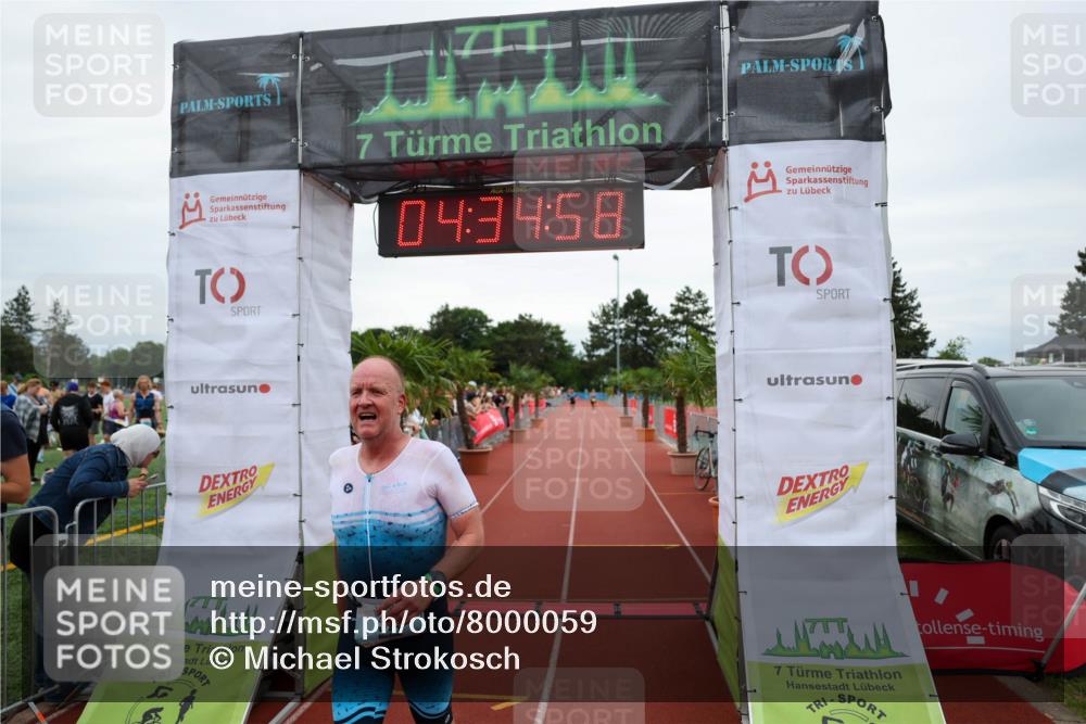 15.06.2025 - 7 Türme Triathlon Michael Strokosch http://msf.ph/oto/8000059 15.06.2025 14:34:57 Ziel 374, 421 meine-sportfotos.de