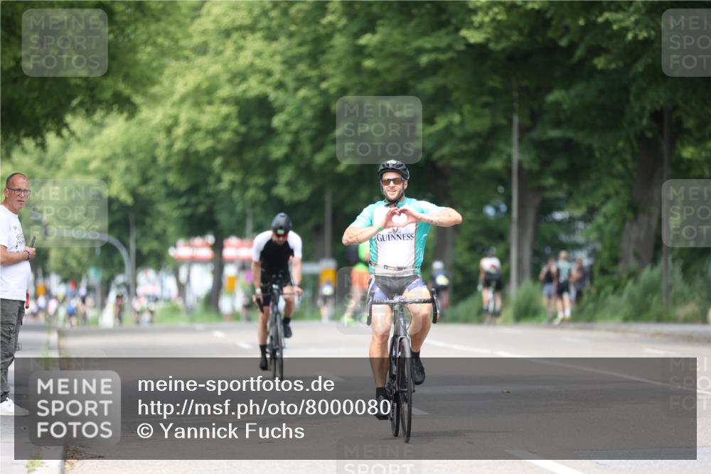 15.06.2025 - 7 Türme Triathlon Yannick Fuchs http://msf.ph/oto/8000080 15.06.2025 13:14:28 Radfahren 201, 220, 420, 735, 897, 918, 929, 1159 meine-sportfotos.de