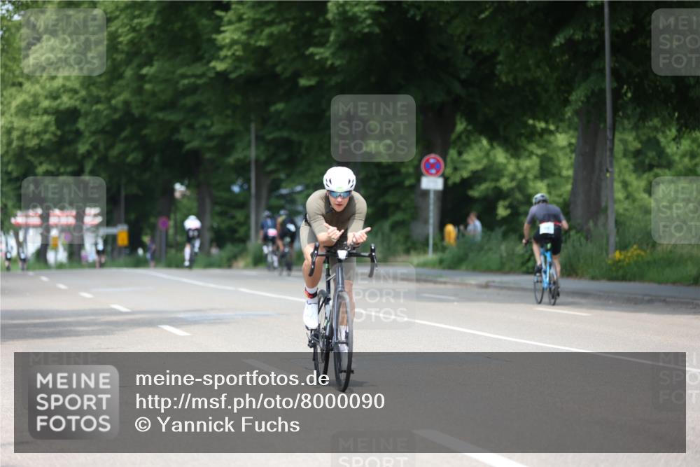15.06.2025 - 7 Türme Triathlon Yannick Fuchs http://msf.ph/oto/8000090 15.06.2025 12:23:49 Radfahren 284, 594 meine-sportfotos.de