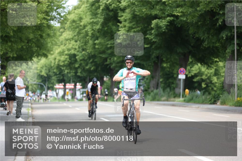 15.06.2025 - 7 Türme Triathlon Yannick Fuchs http://msf.ph/oto/8000118 15.06.2025 13:14:29 Radfahren 201, 220, 897, 918, 1159 meine-sportfotos.de