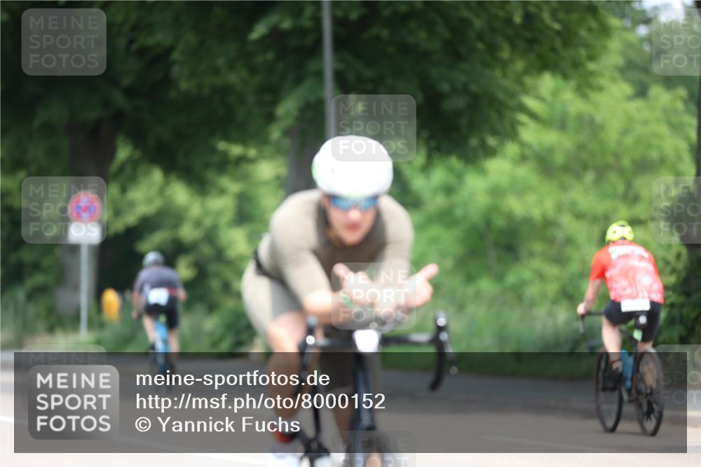 15.06.2025 - 7 Türme Triathlon Yannick Fuchs http://msf.ph/oto/8000152 15.06.2025 12:23:50 Radfahren 284, 594 meine-sportfotos.de