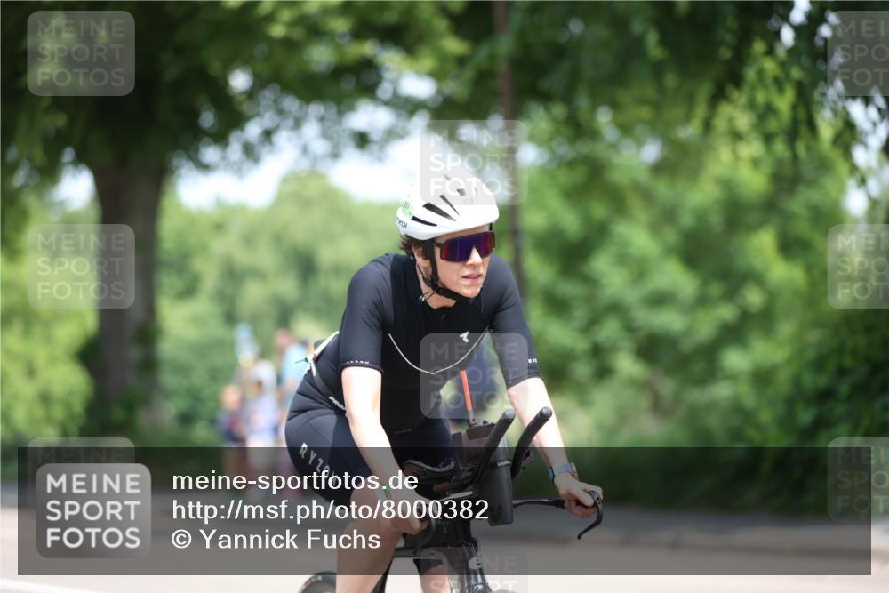 15.06.2025 - 7 Türme Triathlon Yannick Fuchs http://msf.ph/oto/8000382 15.06.2025 12:25:01 Radfahren 327, 372 meine-sportfotos.de