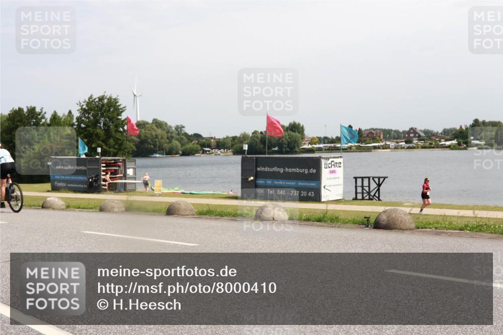 21.06.2025 - 27. Vierlanden-Triathlon H.Heesch http://msf.ph/oto/8000410 15.06.2025 11:41:04 Radfahren 649, 883 meine-sportfotos.de