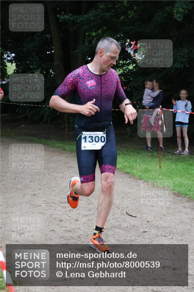 21.06.2025 - 27. Vierlanden-Triathlon Lena Gebhardt http://msf.ph/oto/8000539 15.06.2025 14:02:47 Laufen 2025, 1300 meine-sportfotos.de