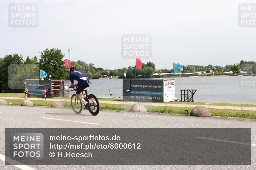 21.06.2025 - 27. Vierlanden-Triathlon H.Heesch http://msf.ph/oto/8000612 15.06.2025 11:41:31 Radfahren 705 meine-sportfotos.de