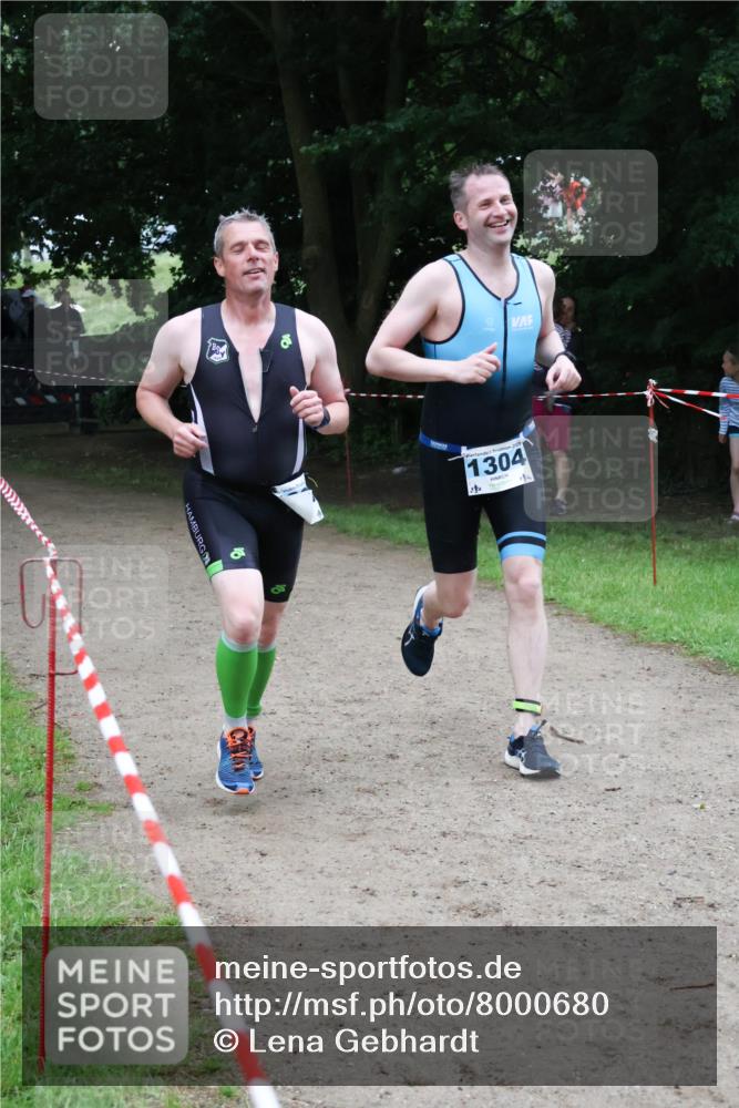 21.06.2025 - 27. Vierlanden-Triathlon Lena Gebhardt http://msf.ph/oto/8000680 15.06.2025 14:03:21 Laufen 10, 2025, 1304 meine-sportfotos.de