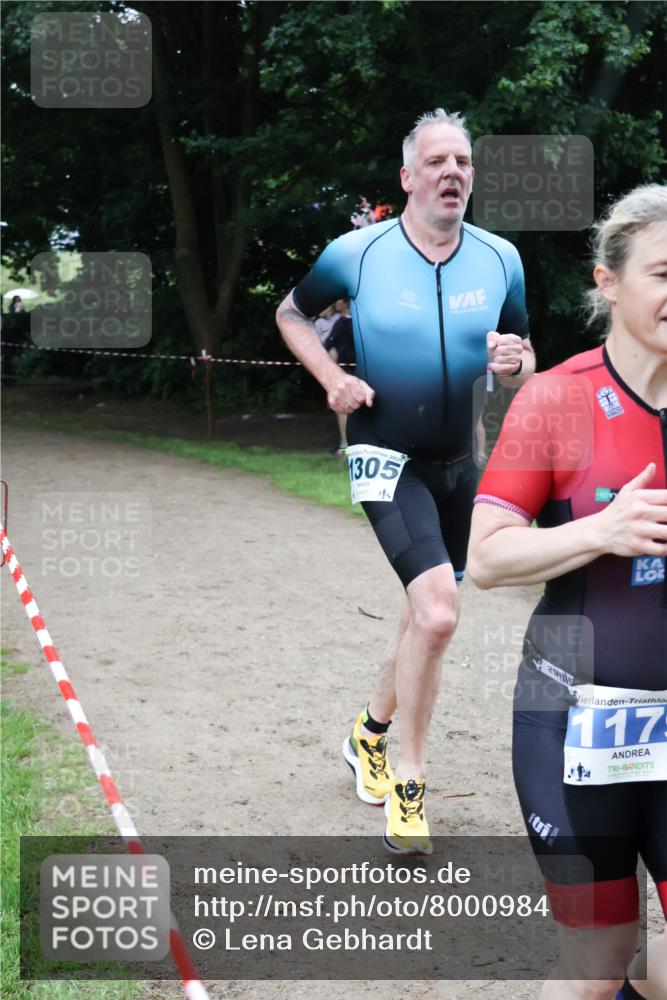 21.06.2025 - 27. Vierlanden-Triathlon Lena Gebhardt http://msf.ph/oto/8000984 15.06.2025 14:03:52 Laufen 1305, 290, 117 meine-sportfotos.de