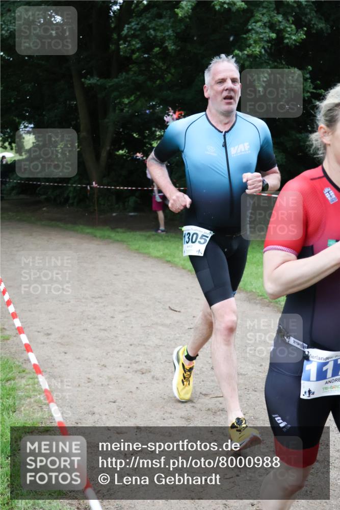 21.06.2025 - 27. Vierlanden-Triathlon Lena Gebhardt http://msf.ph/oto/8000988 15.06.2025 14:03:52 Laufen 2025, 1305, 4, 11 meine-sportfotos.de