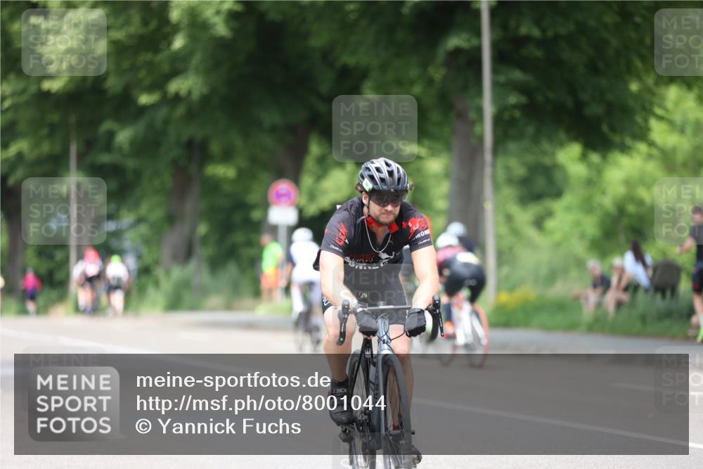 15.06.2025 - 7 Türme Triathlon Yannick Fuchs http://msf.ph/oto/8001044 15.06.2025 13:15:00 Radfahren 289, 297, 337, 547, 662, 925, 1058 meine-sportfotos.de