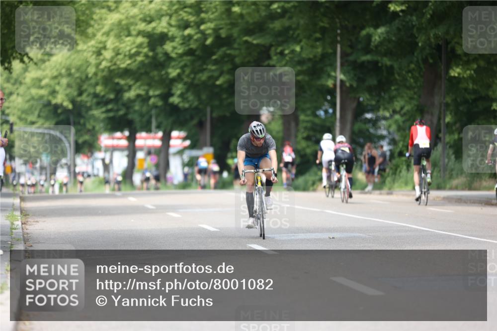 15.06.2025 - 7 Türme Triathlon Yannick Fuchs http://msf.ph/oto/8001082 15.06.2025 13:15:04 Radfahren 297, 337, 547, 662, 861, 925, 1001, 1058, 1118, 1126, 1128 meine-sportfotos.de