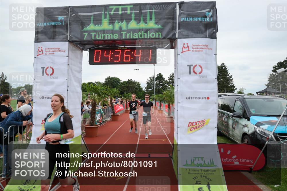 15.06.2025 - 7 Türme Triathlon Michael Strokosch http://msf.ph/oto/8001091 15.06.2025 14:36:41 Ziel 382, 555, 619 meine-sportfotos.de