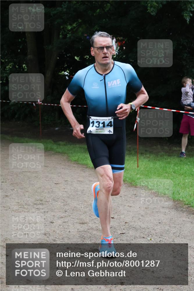 21.06.2025 - 27. Vierlanden-Triathlon Lena Gebhardt http://msf.ph/oto/8001287 15.06.2025 14:05:12 Laufen 2025, 1314, 14 meine-sportfotos.de