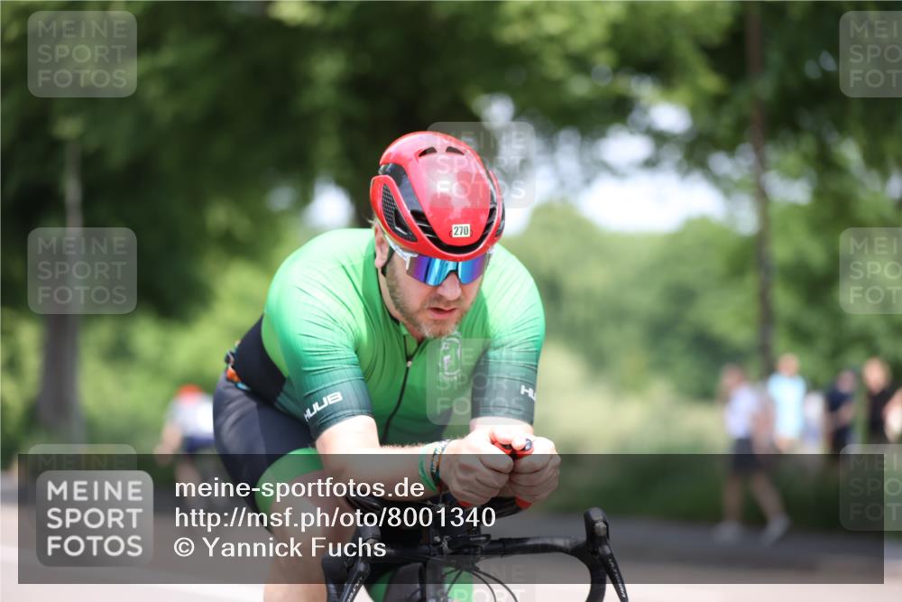 15.06.2025 - 7 Türme Triathlon Yannick Fuchs http://msf.ph/oto/8001340 15.06.2025 12:26:47 Radfahren 252, 270, 327, 386, 390, 454, 473 meine-sportfotos.de