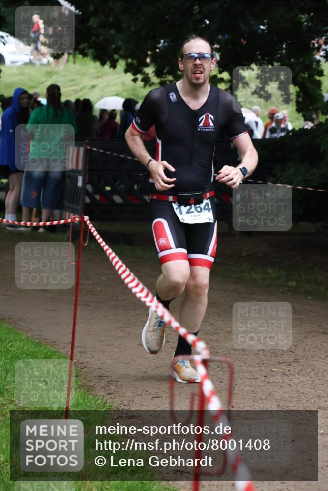 21.06.2025 - 27. Vierlanden-Triathlon Lena Gebhardt http://msf.ph/oto/8001408 15.06.2025 14:06:09 Laufen 1264, 1 meine-sportfotos.de