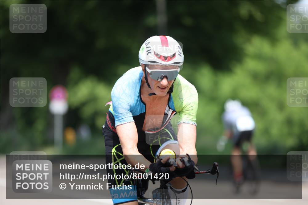 15.06.2025 - 7 Türme Triathlon Yannick Fuchs http://msf.ph/oto/8001420 15.06.2025 12:26:51 Radfahren 252, 327, 386, 390, 454 meine-sportfotos.de