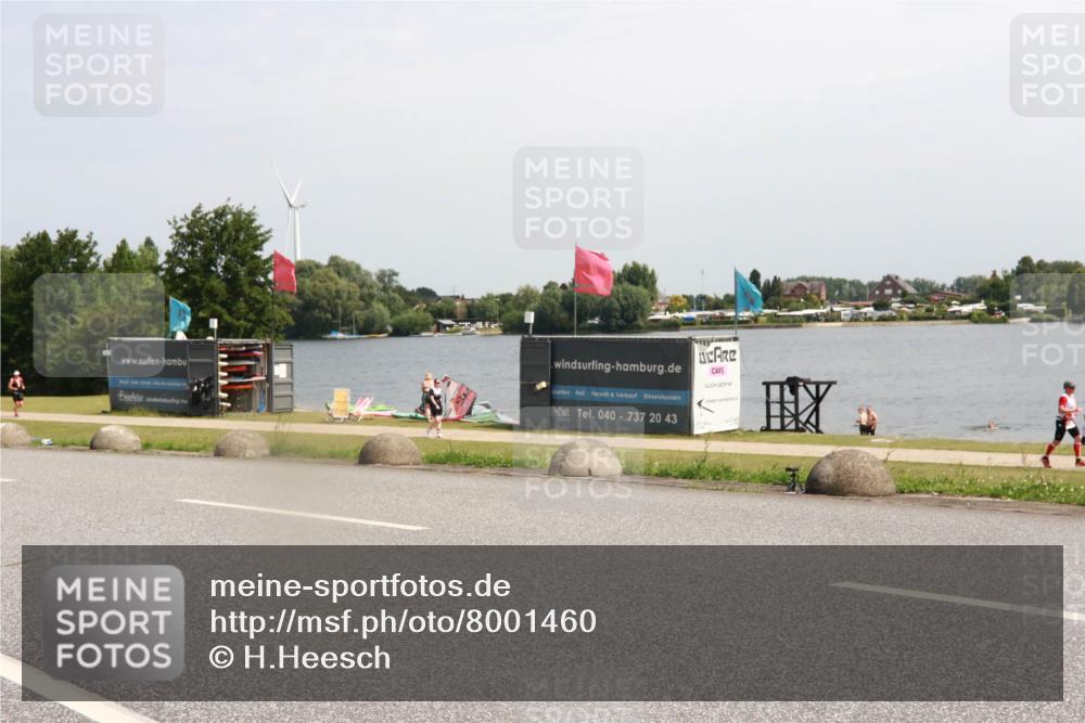 21.06.2025 - 27. Vierlanden-Triathlon H.Heesch http://msf.ph/oto/8001460 15.06.2025 11:45:23 Radfahren 794, 797, 947 meine-sportfotos.de