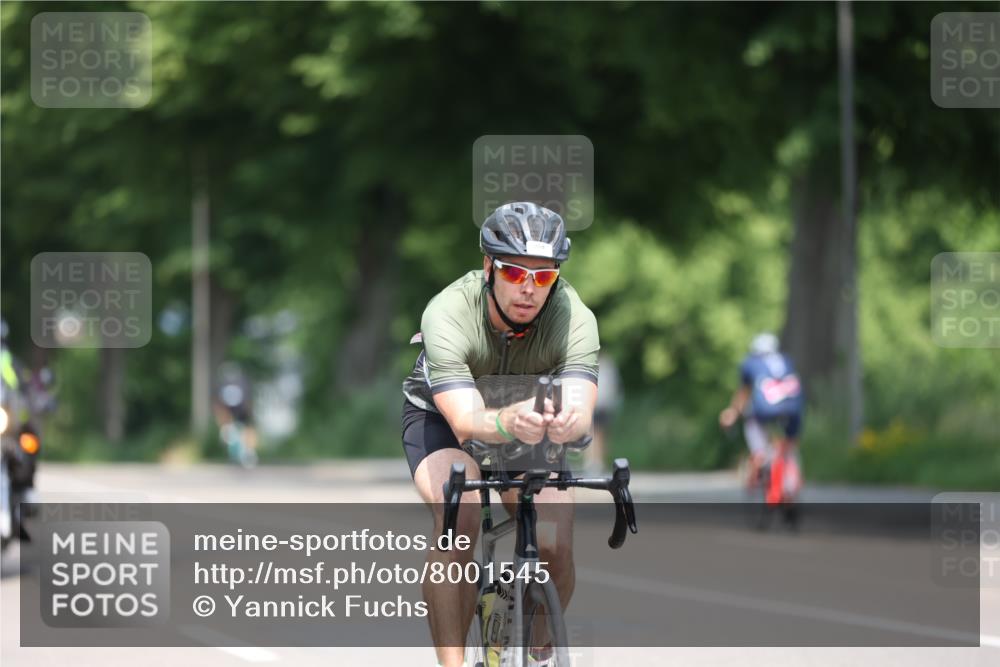 15.06.2025 - 7 Türme Triathlon Yannick Fuchs http://msf.ph/oto/8001545 15.06.2025 12:27:14 Radfahren 264, 422, 440 meine-sportfotos.de