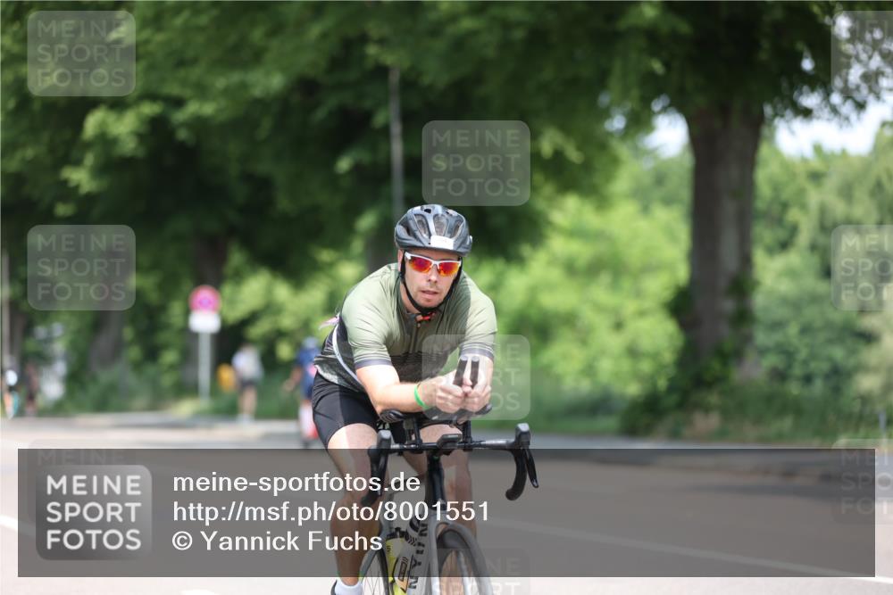 15.06.2025 - 7 Türme Triathlon Yannick Fuchs http://msf.ph/oto/8001551 15.06.2025 12:27:15 Radfahren 264, 422, 440, 515 meine-sportfotos.de