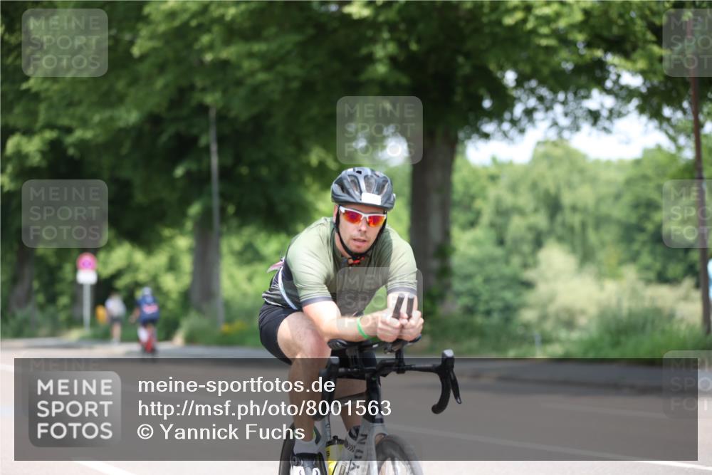 15.06.2025 - 7 Türme Triathlon Yannick Fuchs http://msf.ph/oto/8001563 15.06.2025 12:27:15 Radfahren 264, 422, 440, 515 meine-sportfotos.de