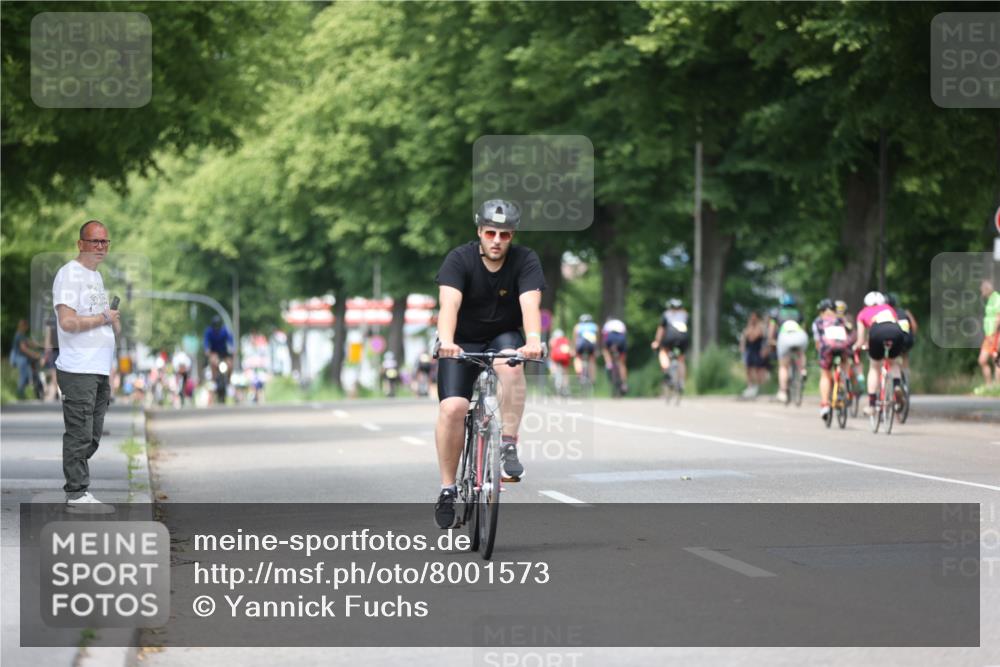 15.06.2025 - 7 Türme Triathlon Yannick Fuchs http://msf.ph/oto/8001573 15.06.2025 13:15:42 Radfahren 655, 712, 752, 876, 891, 906, 968, 976, 997, 1109 meine-sportfotos.de