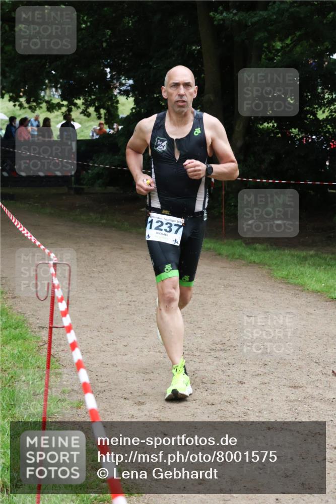 21.06.2025 - 27. Vierlanden-Triathlon Lena Gebhardt http://msf.ph/oto/8001575 15.06.2025 14:06:39 Laufen 2025, 12372, 114 meine-sportfotos.de