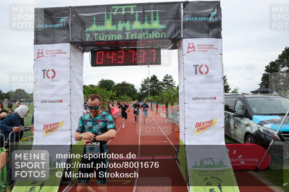 15.06.2025 - 7 Türme Triathlon Michael Strokosch http://msf.ph/oto/8001676 15.06.2025 14:37:37 Ziel 386, 585, 607 meine-sportfotos.de