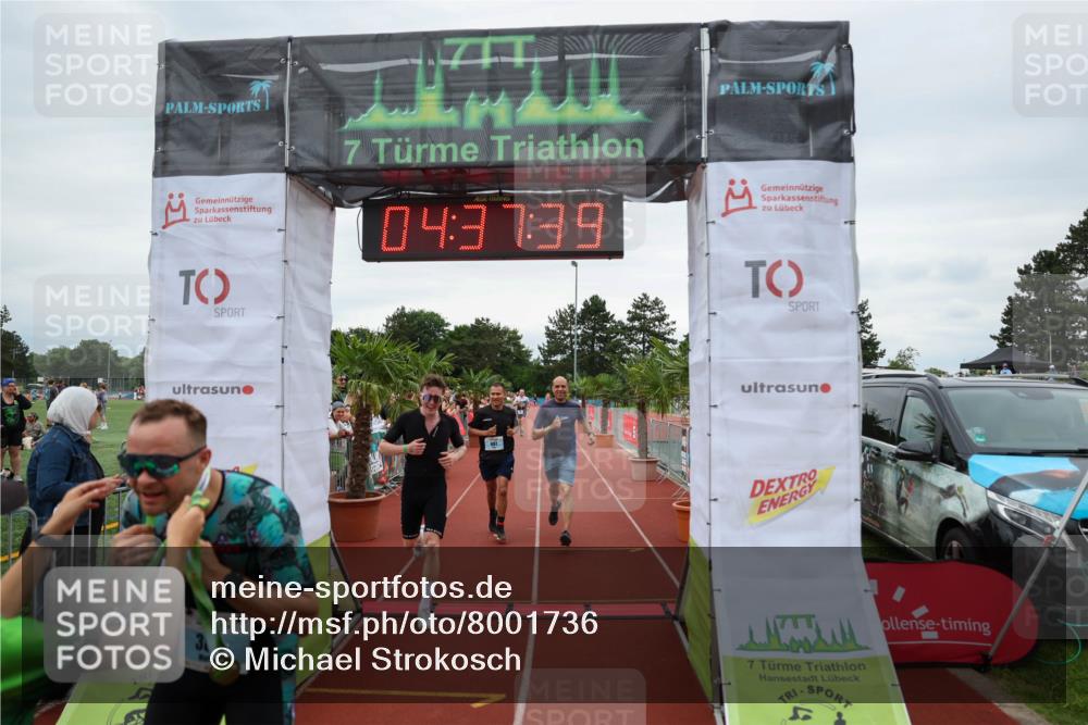15.06.2025 - 7 Türme Triathlon Michael Strokosch http://msf.ph/oto/8001736 15.06.2025 14:37:39 Ziel 386, 585, 607 meine-sportfotos.de