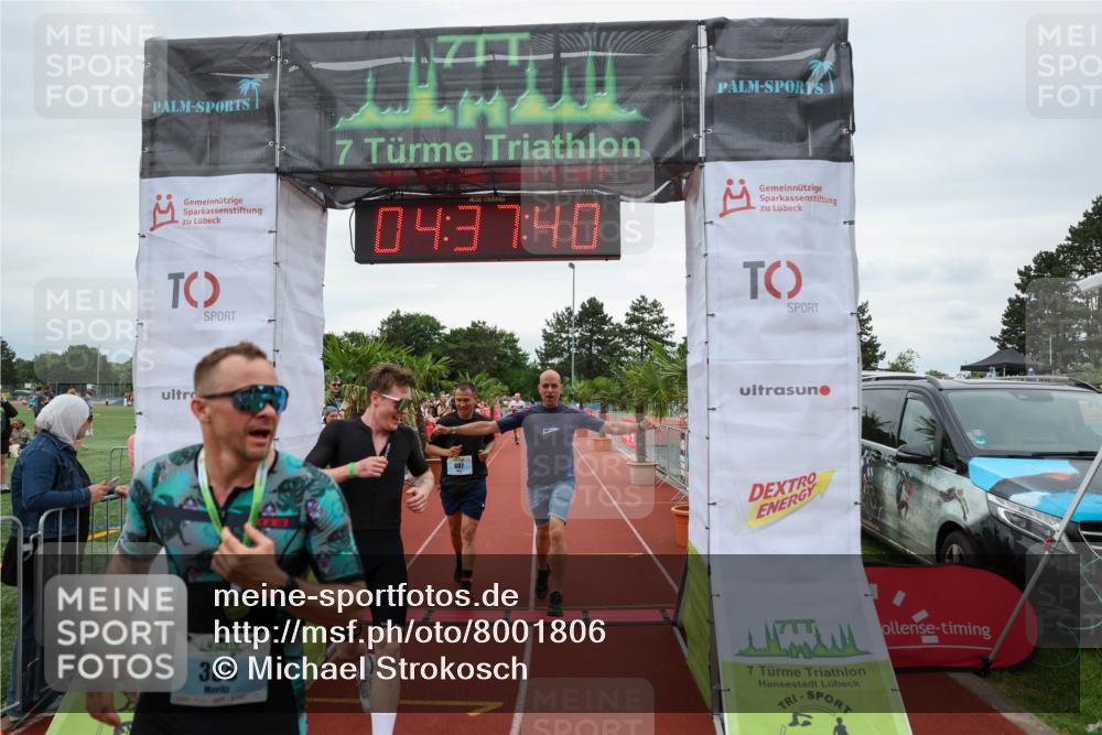 15.06.2025 - 7 Türme Triathlon Michael Strokosch http://msf.ph/oto/8001806 15.06.2025 14:37:40 Ziel 386, 585, 607 meine-sportfotos.de
