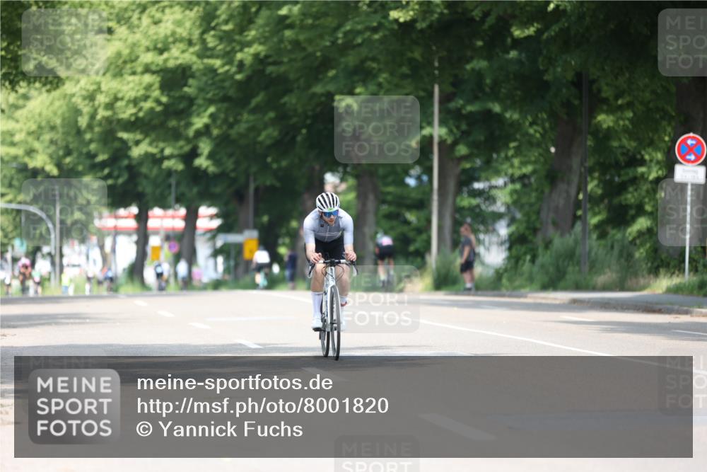 15.06.2025 - 7 Türme Triathlon Yannick Fuchs http://msf.ph/oto/8001820 15.06.2025 12:29:09 Radfahren 353, 596 meine-sportfotos.de