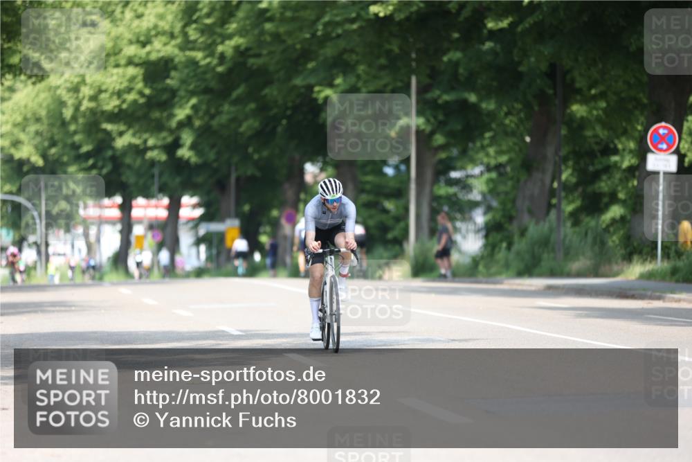 15.06.2025 - 7 Türme Triathlon Yannick Fuchs http://msf.ph/oto/8001832 15.06.2025 12:29:09 Radfahren 353, 596 meine-sportfotos.de