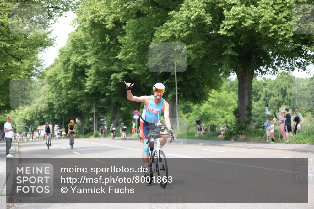 15.06.2025 - 7 Türme Triathlon Yannick Fuchs http://msf.ph/oto/8001863 15.06.2025 13:15:59 Radfahren 213, 236, 258, 326, 368, 418, 487, 565, 645, 781, 903 meine-sportfotos.de