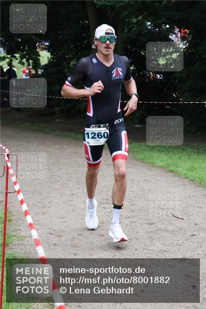 21.06.2025 - 27. Vierlanden-Triathlon Lena Gebhardt http://msf.ph/oto/8001882 15.06.2025 14:07:11 Laufen 20, 5, 1260 meine-sportfotos.de