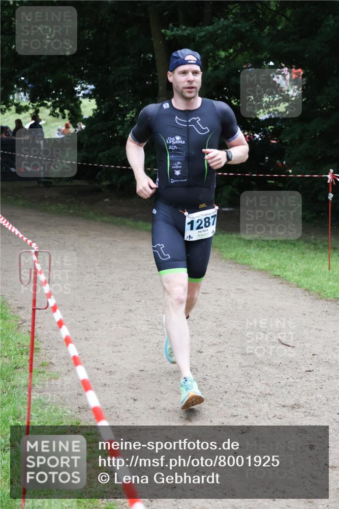 21.06.2025 - 27. Vierlanden-Triathlon Lena Gebhardt http://msf.ph/oto/8001925 15.06.2025 14:07:15 Laufen 2125, 1287 meine-sportfotos.de