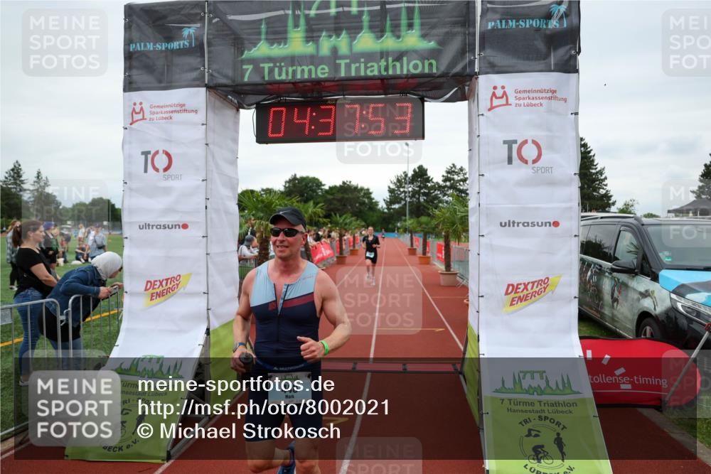 15.06.2025 - 7 Türme Triathlon Michael Strokosch http://msf.ph/oto/8002021 15.06.2025 14:37:52 Ziel 353, 440, 662, 1170 meine-sportfotos.de