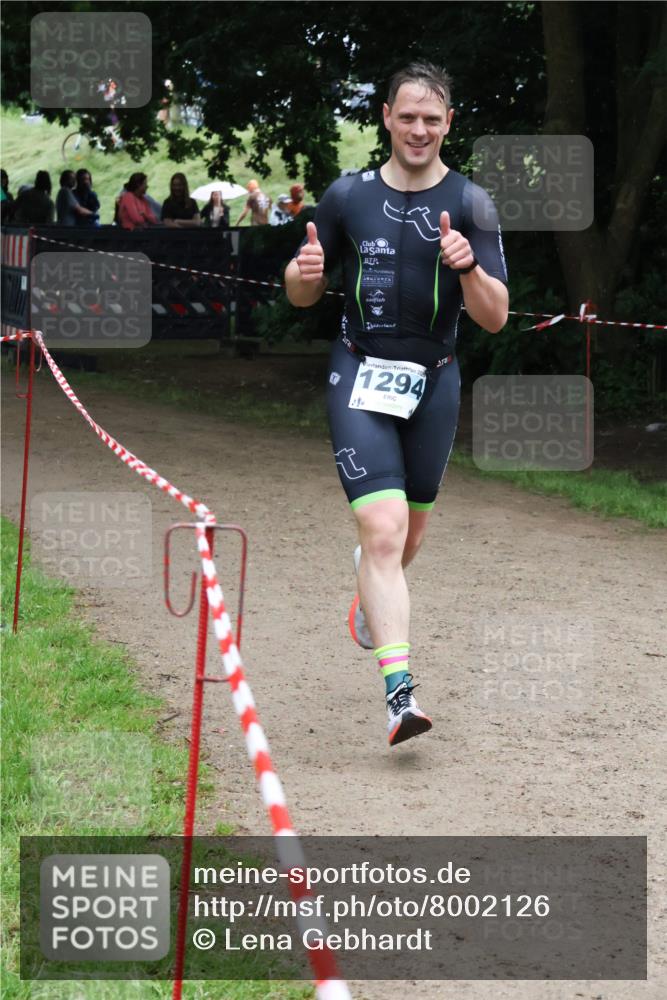 21.06.2025 - 27. Vierlanden-Triathlon Lena Gebhardt http://msf.ph/oto/8002126 15.06.2025 14:07:43 Laufen 20, 1294 meine-sportfotos.de