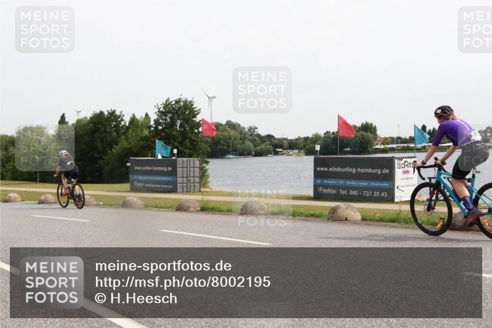 15.06.2025 - 27. Vierlanden-Triathlon H.Heesch http://msf.ph/oto/8002195 15.06.2025 10:28:33 Radfahren 108, 138, 519 meine-sportfotos.de