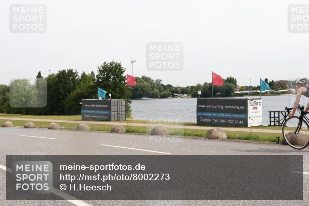 15.06.2025 - 27. Vierlanden-Triathlon H.Heesch http://msf.ph/oto/8002273 15.06.2025 10:28:36 Radfahren 138, 519, 532, 535 meine-sportfotos.de
