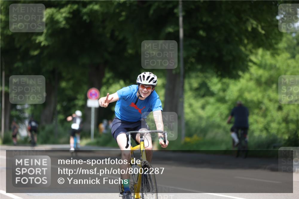 15.06.2025 - 7 Türme Triathlon Yannick Fuchs http://msf.ph/oto/8002287 15.06.2025 12:29:40 Radfahren 663 meine-sportfotos.de