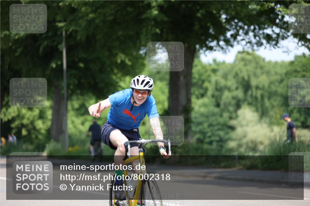 15.06.2025 - 7 Türme Triathlon Yannick Fuchs http://msf.ph/oto/8002318 15.06.2025 12:29:40 Radfahren 663 meine-sportfotos.de