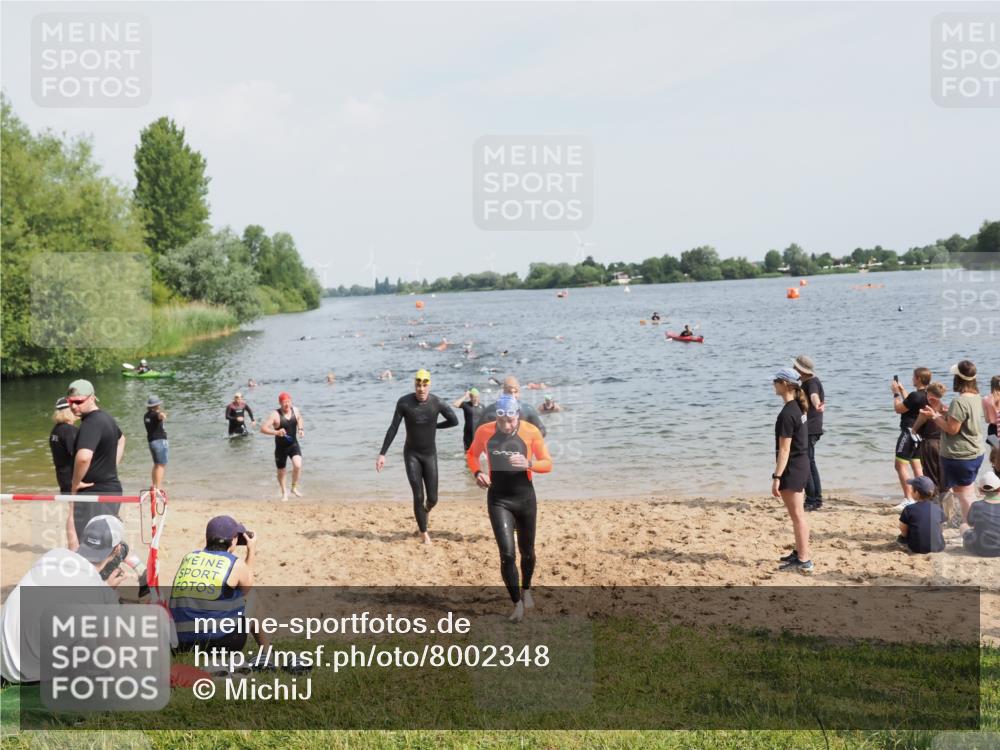 21.06.2025 - 27. Vierlanden-Triathlon MichiJ http://msf.ph/oto/8002348 15.06.2026 10:05:12 Schwimmen 364, 382, 384, 412, 422 meine-sportfotos.de