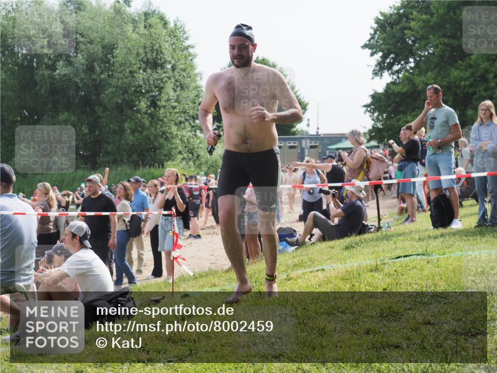 15.06.2025 - 27. Vierlanden-Triathlon KatJ http://msf.ph/oto/8002459 15.06.2025 09:58:17 Schwimmen 289, 321, 360 meine-sportfotos.de