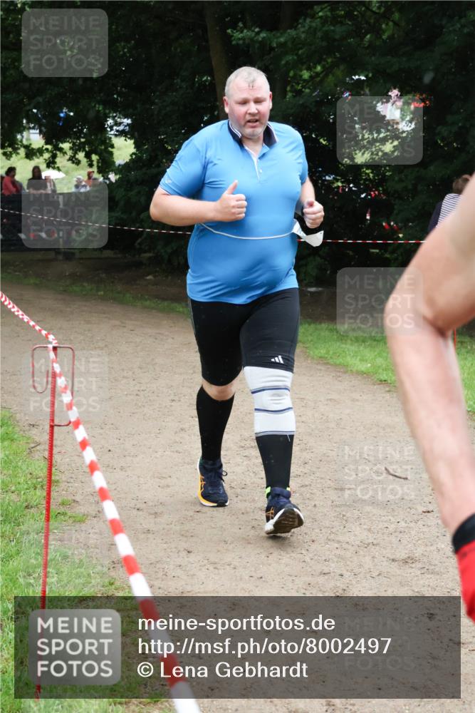 21.06.2025 - 27. Vierlanden-Triathlon Lena Gebhardt http://msf.ph/oto/8002497 15.06.2025 14:09:38 Laufen  meine-sportfotos.de