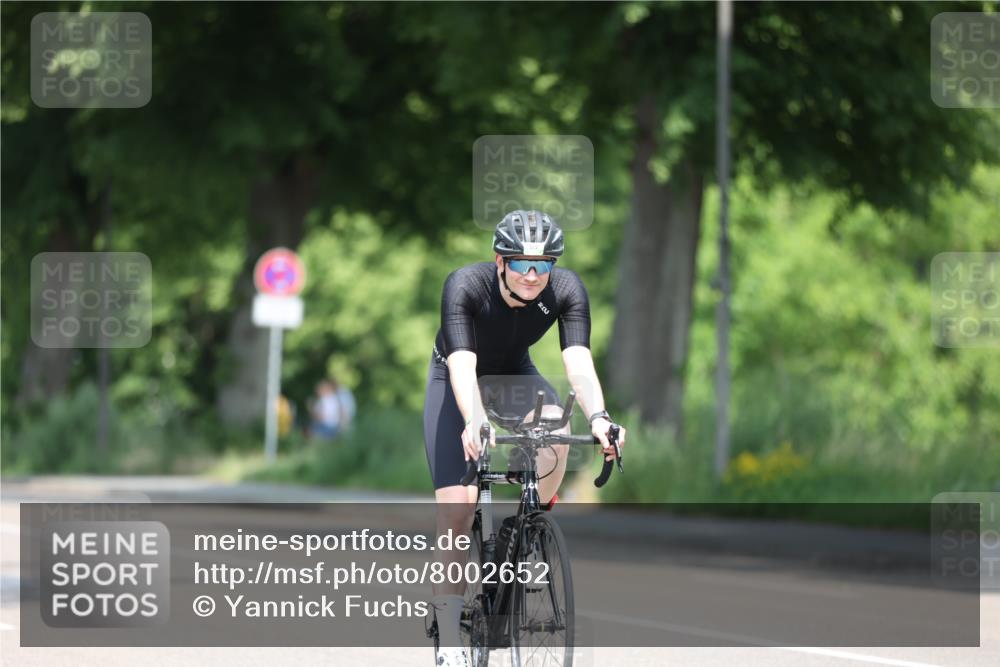 15.06.2025 - 7 Türme Triathlon Yannick Fuchs http://msf.ph/oto/8002652 15.06.2025 12:30:13 Radfahren 218, 303, 582 meine-sportfotos.de