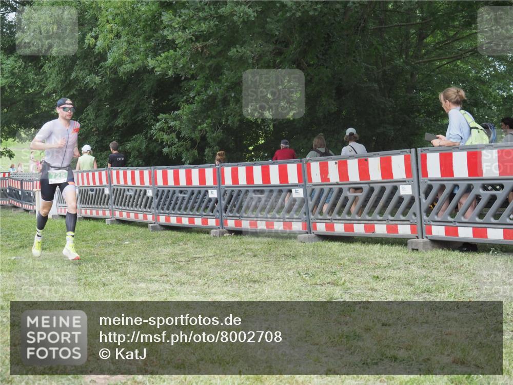 21.06.2025 - 27. Vierlanden-Triathlon KatJ http://msf.ph/oto/8002708 15.06.2025 12:56:39 Ziel 725, 1004, 1006, 1007, 1008 meine-sportfotos.de