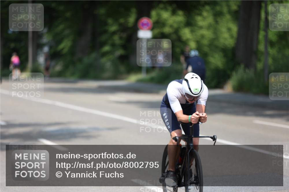 15.06.2025 - 7 Türme Triathlon Yannick Fuchs http://msf.ph/oto/8002795 15.06.2025 12:30:55 Radfahren 286, 320 meine-sportfotos.de